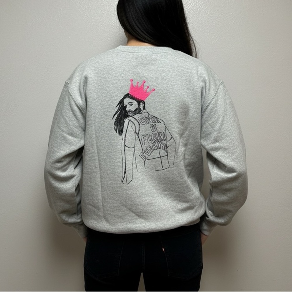 Queer Eye “Queen of Everything” Graphic Crewneck (BR666(